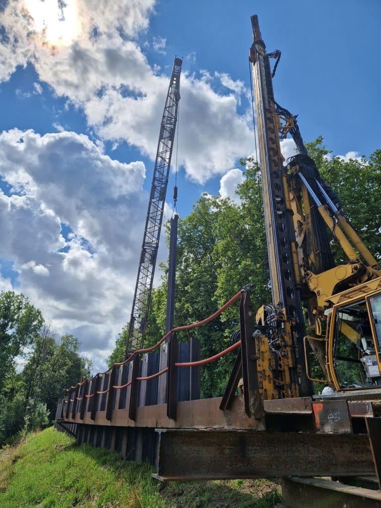 Fin des Travaux de Palplanches à Tonnoy RD570 Protection des Berges de la Moselle